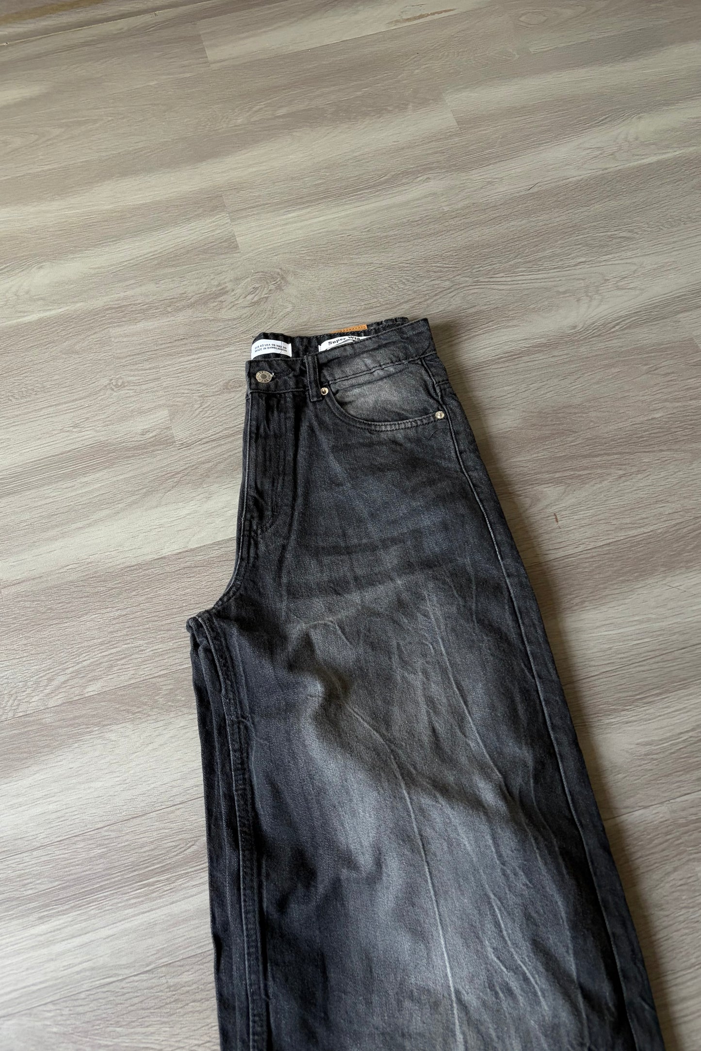 Vintage Ash Super Baggy Denim