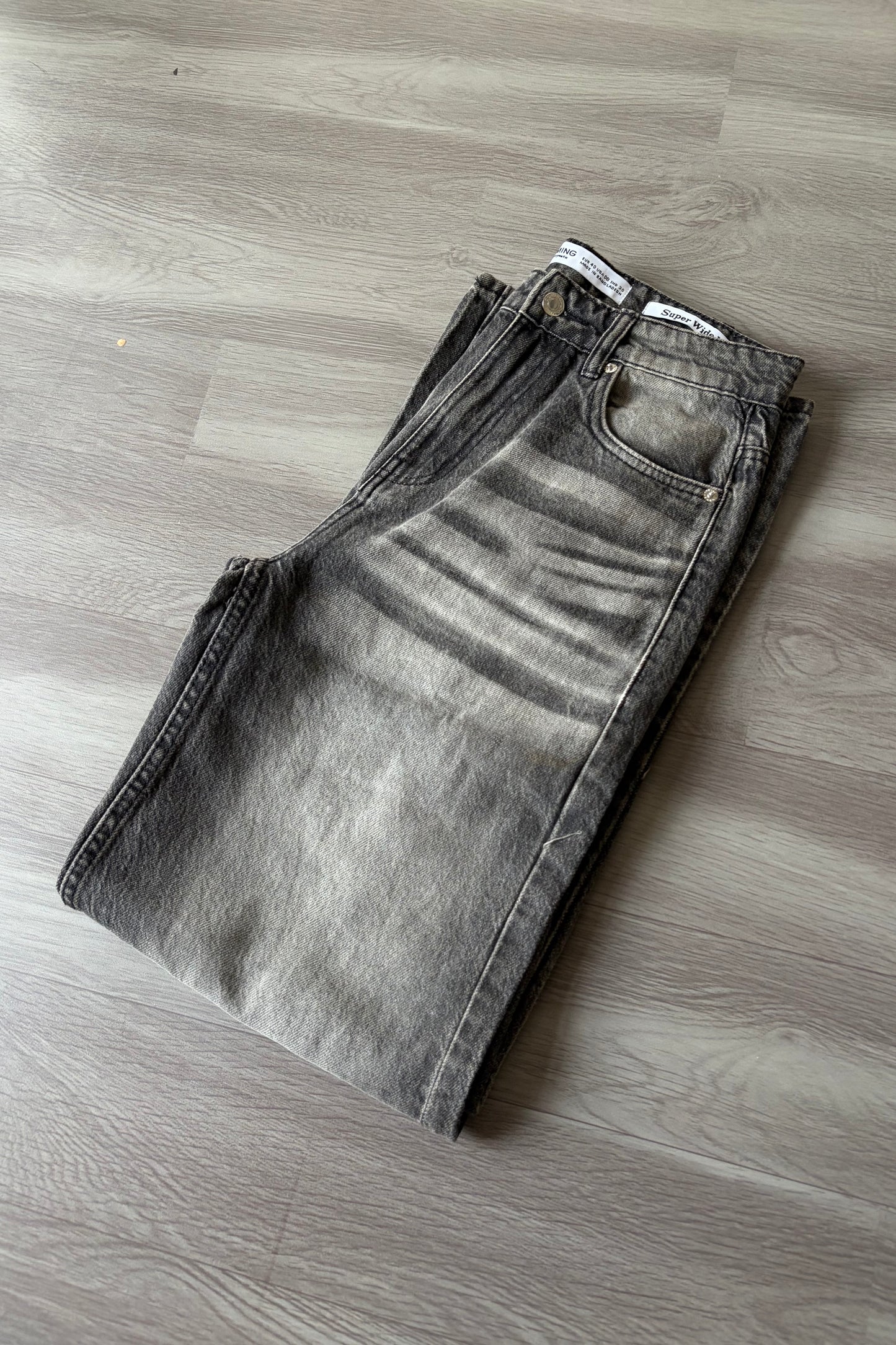 Smoke Wash Baggy Denim
