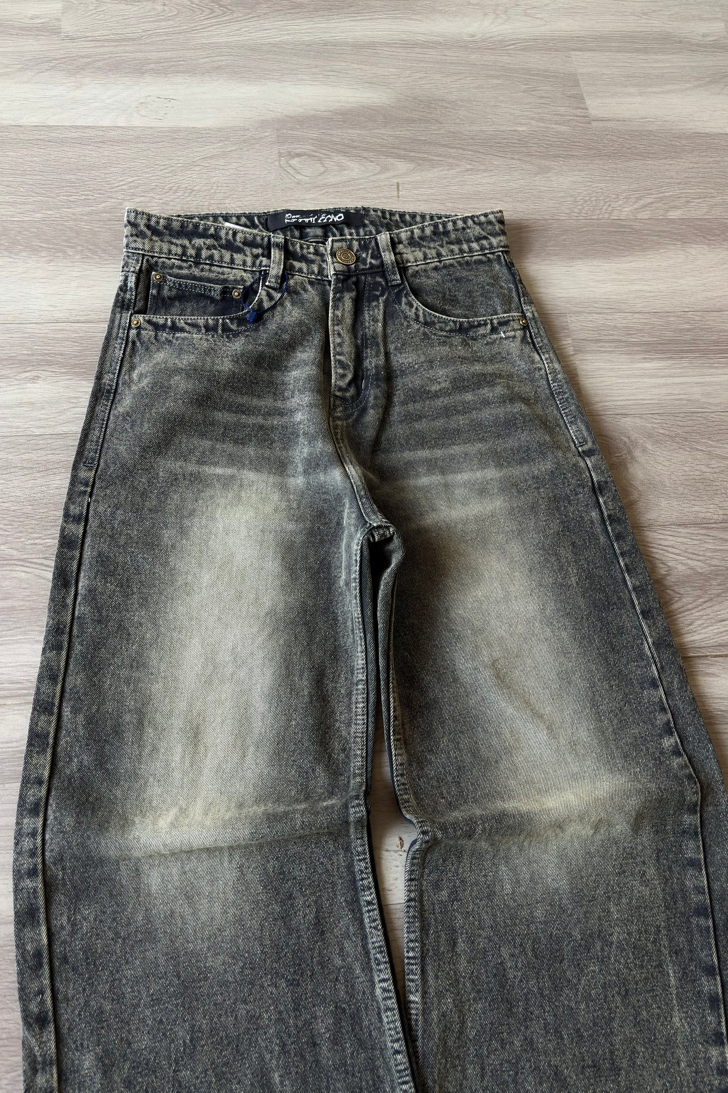 Warm Ash Wash Flap Pocket Denim