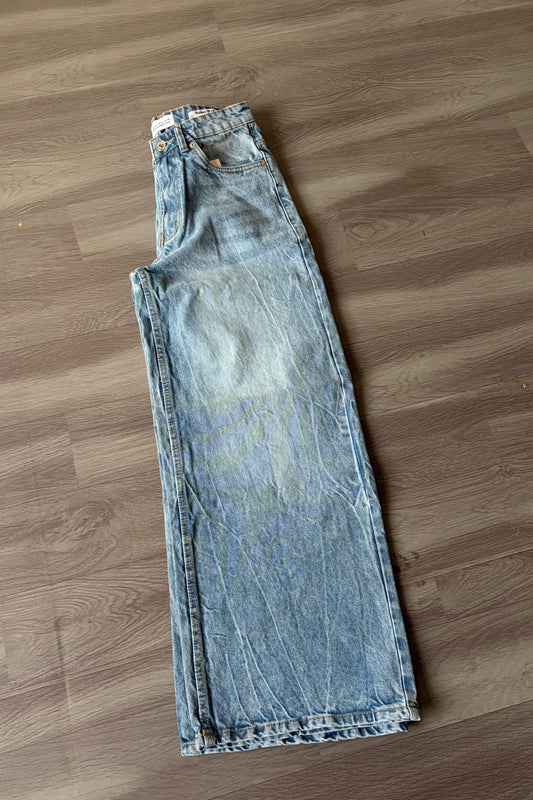 Glacier Wash Super Baggy Denim